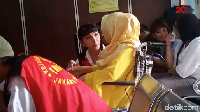 Selain itu Roro juga disebut memalsukan urinenya dengan orang tua sehingga hasilnya negatif. Dok. 20detik