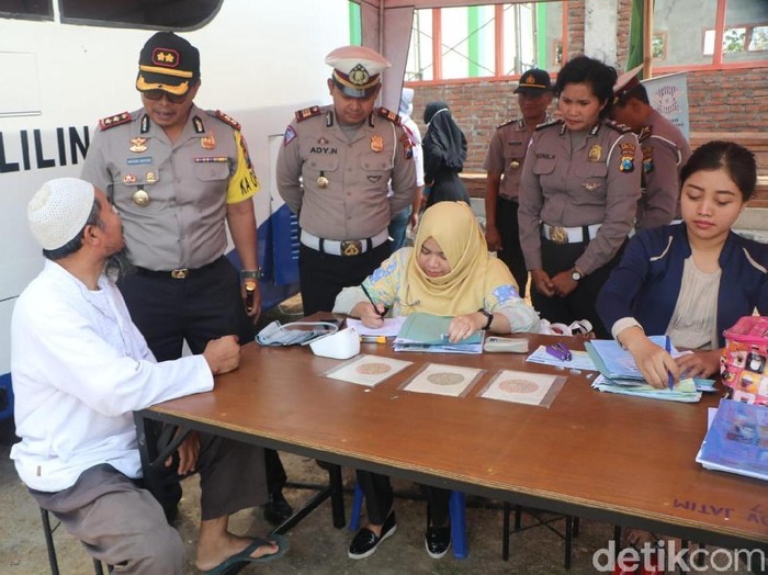 Begini Sinergitas Polisi-TNI Layani Warga Pedesaan