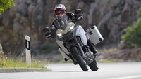 Tidak sampai di situ, makin keren lagi Ducati Multistrada Enduro ini akan diperlengkap dengan fitur Human machne Interface (HMI), dengan display 5 inci FTF colour, selain itu fitur Ducati Multimedia System (DMS) juga akan diberikan. Sehingga berbagai fitur seperti bluetooth, membaca pesan, menerima telepon, mendengarkan musik bisa dilakukan pengendara. Foto: dok. Ducati