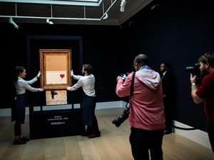 Banksy Ternyata Pernah Muncul di Televisi saat Wawancara di 2003