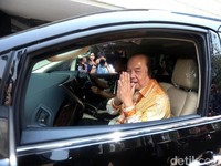 Orang Terkaya RI Tukar Dolar Senilai Rp 2 T dari Kocek Pribadi