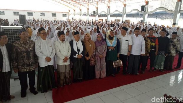 Ke Ponpes Pandanaran Sleman, Ma'ruf Amin Tegaskan Tidak Kampanye