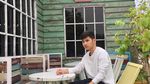 Begini Pose Makan Masinis Ganteng Jevi Santosa yang Seperti Dedek Gemes