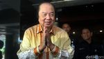 Momen Orang Terkaya RI Tukar Dolar Senilai Rp 2 Triliun