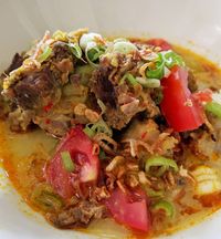 Hangat Mantap! Soto Tangkar Legendaris Bisa Disantap di Sini
