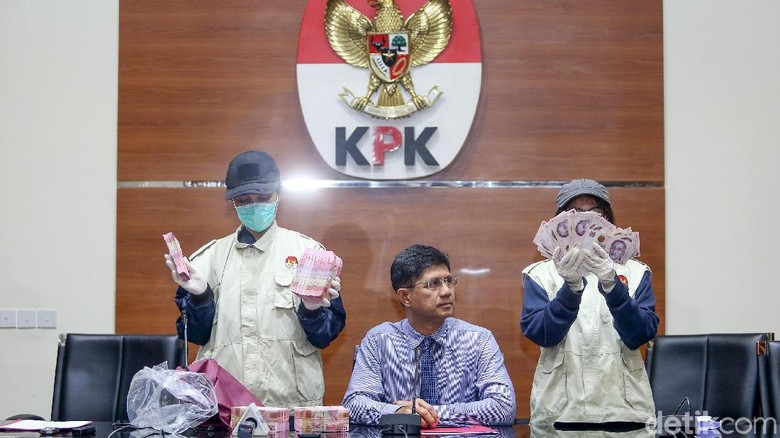 Catatan Penting OTT Pejabat Pemkab Bekasi yang Mengejutkan Catatan Penting OTT Pejabat Pemkab Bekasi yang Mengejutkan