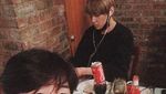 Manisnya Jimin Saat Makan dan Pose di Dapur Bareng Member BTS