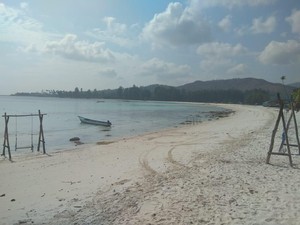 Kabupaten Buru Punya Pantai Cantik Berpasir Putih