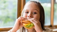 Ini Trik Tambahkan Sayuran Pada 5 Fast Food Favorit Anak