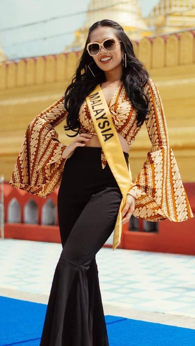 Kontroversi Finalis Miss Grand International dari Malaysia Pakai Batik