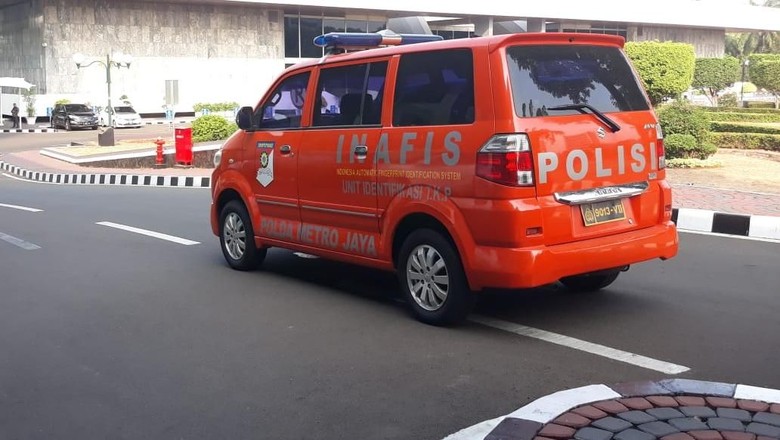 Ruang Kerja Anggota DPR F-Gerindra Ditembak! Ruang Kerja Anggota DPR F-Gerindra Ditembak!