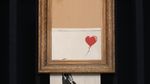 Rekor! Lukisan Robek Banksy Laku Rp 356 M