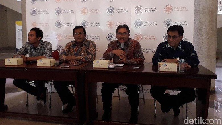 Rektor UGM Jelaskan Soal Pencabutan Izin Seminar Sudirman Said Rektor UGM Jelaskan Soal Pencabutan Izin Seminar Sudirman Said