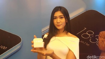 Meizu juga menghadirkan earphone pesaing Apple Airpods, yaitu Meizu Pop. (Foto: detikINET/Virgina Maulita Putri)