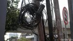 Kabel Kusut dan Semrawut di Blok M