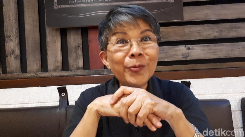 Penerjemah Bahasa Isyarat Asian Para Games Jadi Viral, Ini Sosoknya Penerjemah Bahasa Isyarat Asian Para Games Jadi Viral, Ini Sosoknya
