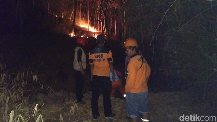 Gunung Bancak Magetan Terbakar