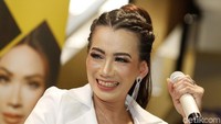 Reza Artamevia saat ditemui di acara press conference Konsernya bersama Titi DJ di kawasan Senopati, Jakarta Selatan. Foto: Ismail/detikFoto