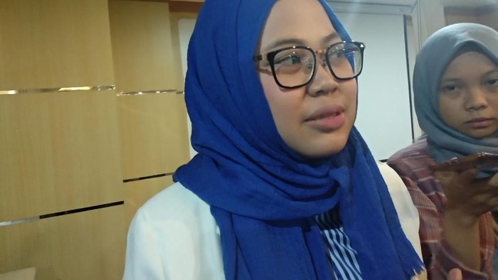 Rini saat ditemui di Kementerian Kesehatan. (Foto: Widiya Wiyanti/detikHealth) Rini saat ditemui di Kementerian Kesehatan. (Foto: Widiya Wiyanti/detikHealth)