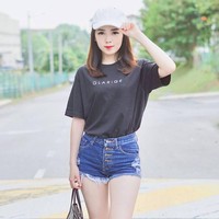 Tanpa seragam, Mabel juga terlihat memesona dengan gaya busananya yang stylish. Foto: Facebook