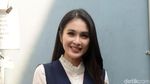 5 Artis Ini Pernah Cicipi Makanan Aneh, Ular hingga Sperma Ikan
