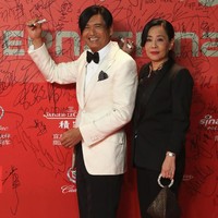 Pada 2015, Chow Yun-Fat masuk dalam dalam daftar aktor dengan bayaran termahal di dunia. Kini, bintang film Coruching Tiger Hidden Dragon itu memiliki kekayaan lebih dari Rp 10 triliun di 2018. Foto: Chris Weeks/Getty Images