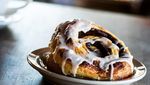Empuk Wangi Cinnamon Roll Enak Buat Teman Ngopi