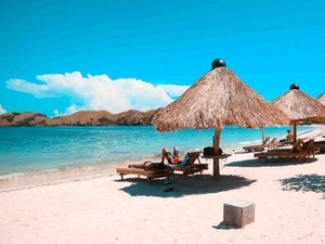 10 Pantai Terindah di Indonesia, Cocok buat Healing Saat Liburan