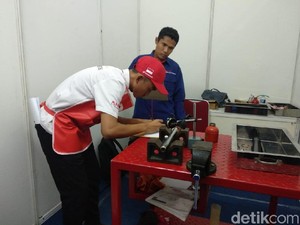 Mendongkrak Partisipasi Kerja Lulusan SMK