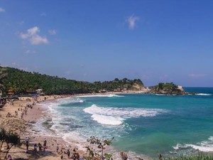5 Wisata Pacitan yang Cakep Banget, dari Pantai Hingga Sungai