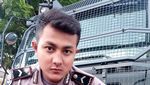 Ini Pose Asyik Benny Widjaja, Polisi Keren yang Doyan Mie Ayam