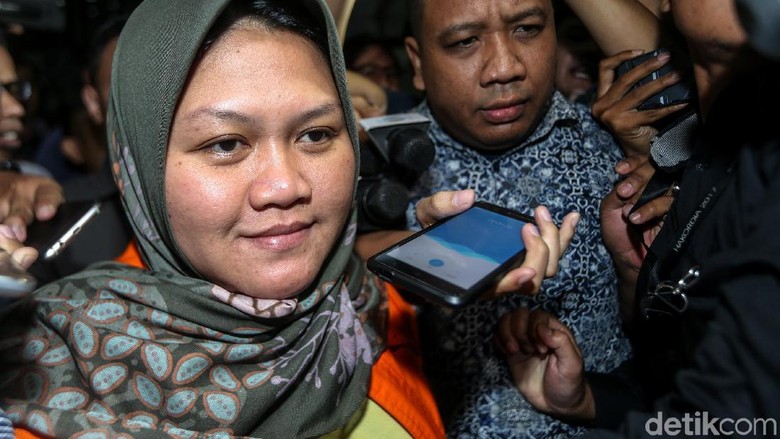Bupati Bekasi Hamil 4 Bulan, KPK Beri Perlakuan Khusus Bupati Bekasi Hamil 4 Bulan, KPK Beri Perlakuan Khusus