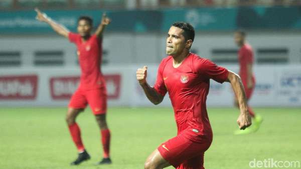 Babak I Indonesia Vs Hong Kong: Skuat Garuda Unggul 1-0 Babak I Indonesia Vs Hong Kong: Skuat Garuda Unggul 1-0