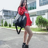 Setelah postingannya itu tersebar di internet dan jadi viral, tak butuh waktu lama bagi netizen untuk mengetahui identitas pramugari di foto tersebut. Ia adalah Mabel Goo, seorang pramugari asal Malaysia. Foto: Instagram @mabel_goo