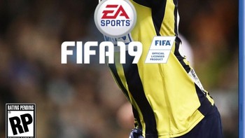 Mungkin begini jika dia jadi model sampul di FIFA 19. Lebih keren Bolt atau Ronaldo nih kira-kira? Foto: Twitter/kimo_1998