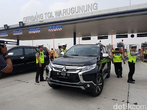 Ada Lonjakan 66,19% Kendaraan di Tol Waru Gunung Selama 2 Hari Libur Natal