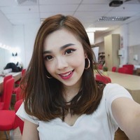  Tak sedikit dari mereka membanjiri komentar media sosialnya dan berharap bisa melakukan perjalanan pesawat dengannya. Foto: Instagram @mabel_goo