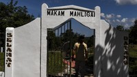 Pulau Sumatera Indonesia disebut-sebut menjadi pintu pertama masuknya agama Islam di Nusantara. Sebuah daerah bernama Barus di Kabupaten Tapanuli Tengah, Sumatera Utara disebut menjadi pintu datangnya kepercayaan tersebut. Antara Foto/Sigid Kurniawan.