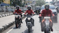  Perjalanan yang ditempuh satu minggu sejauh 800 kilometer ini bukan semata-mata mencari tempat wisata. Beberapa tempat bersejarah akan dihampiri tiga pemuda-pemudi Road Warriors guna mengingat kembali cerita Indonesia sekaligus merayakan hari Sumpah Pemuda. Foto: Pradita Utama