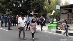 Persiapan Pemakaman Ibunda Roro Fitria