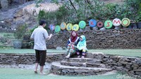 Di kawasan ini juga ada semacam taman dimana traveler bisa piknik dan bersantai bersama keluarga. (Wisma/detikTravel)