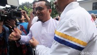 Dahnil juga mengatakan pemanggilan terhadap dirinya telah diketahui capres Prabowo Subianto.