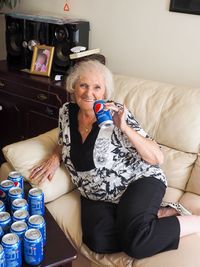 Nenek 77 Tahun Ini Selalu Minum Pepsi Selama 60 Tahun