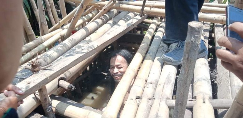 Hikayat Dirman Keluar Kurungan dan Kado Hari Kesehatan Jiwa Hikayat Dirman Keluar Kurungan dan Kado Hari Kesehatan Jiwa