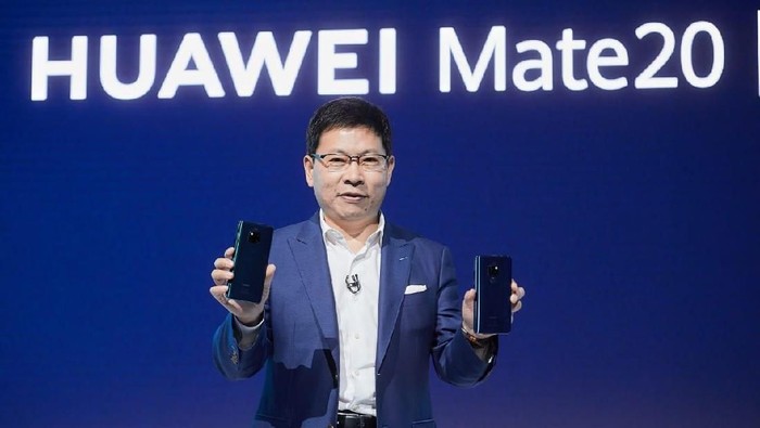 CEO Huawei Mobile Richard Yu saat memperkenalkan Mate 20 Series. Foto: Huawei CEO Huawei Mobile Richard Yu saat memperkenalkan Mate 20 Series. Foto: Huawei