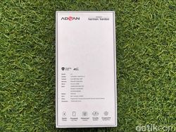 Unboxing Advan G3, Ponsel Bersuara Harman Kardon