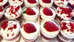 Nyam! Cantiknya Strawberry Cheesecake yang Manis Lembut