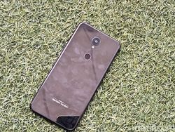 Unboxing Advan G3, Ponsel Bersuara Harman Kardon