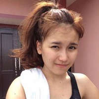 Dan inilah penampilan Ayu Ting Ting beberapa tahun yang lalu saat dia baru saja berolahraga. Kali ini alisnya masih ‘polos’ belum disulam oleh ahli kecantikan. Foto: Instagram @ayutingting92