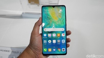 4. Huawei Mate 20X. Foto: Anggoro Suryo Jati/detikINET
